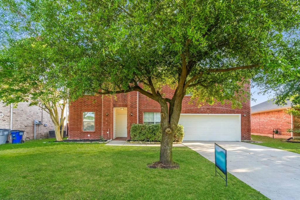 2109 Chisolm Trail, Forney