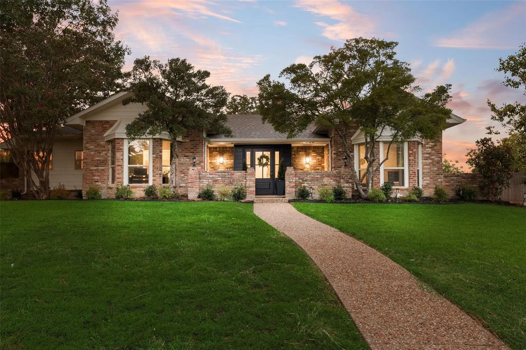 1921 Toler Trail, Garland