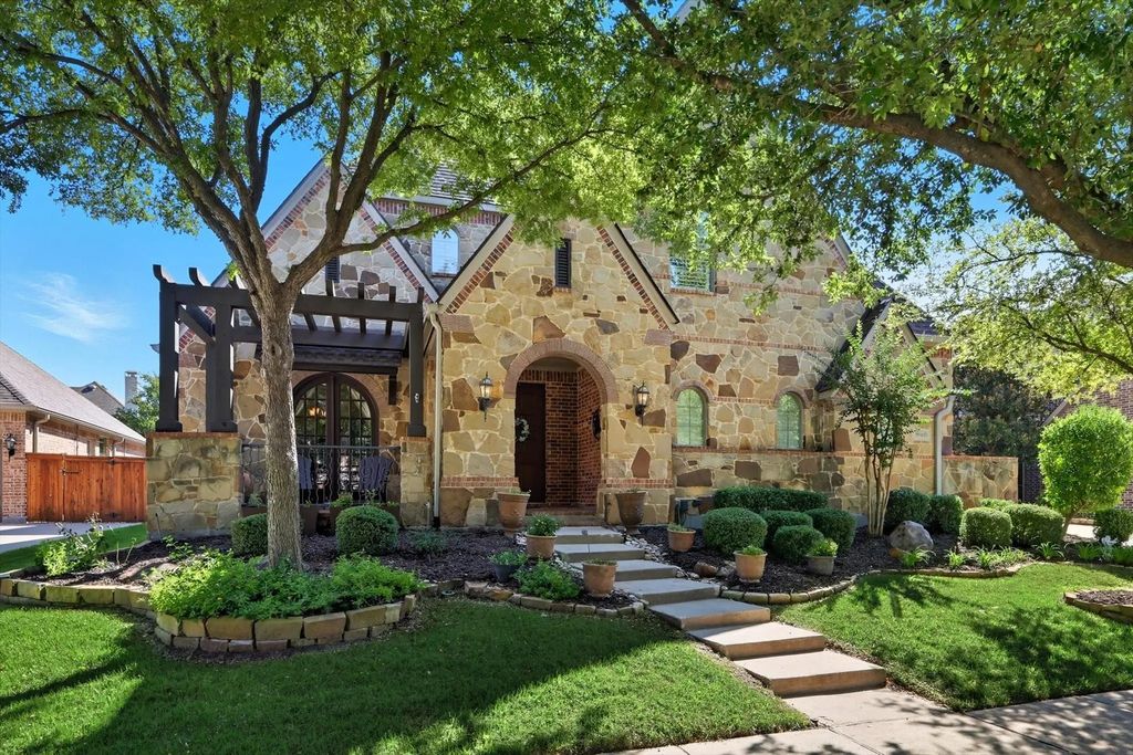 9040 Charles Street, Lantana
