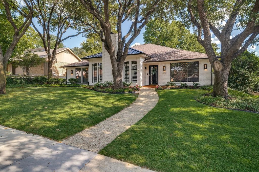 8050 Moss Meadows Drive, Dallas