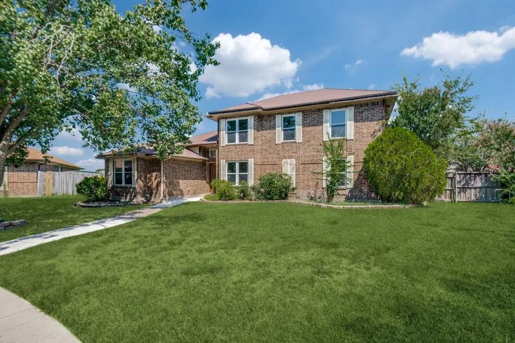 8029 Rice Drive, Rowlett