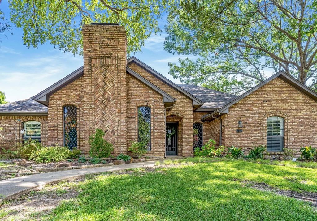 707 Hawk Lane, Coppell