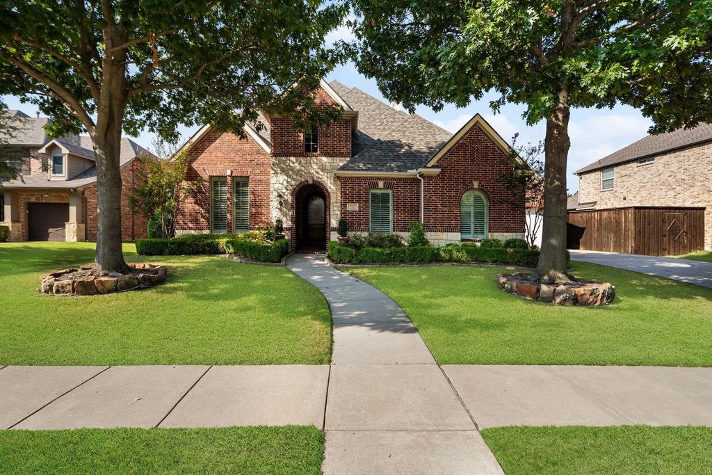 730 Calaveras Court, Prosper