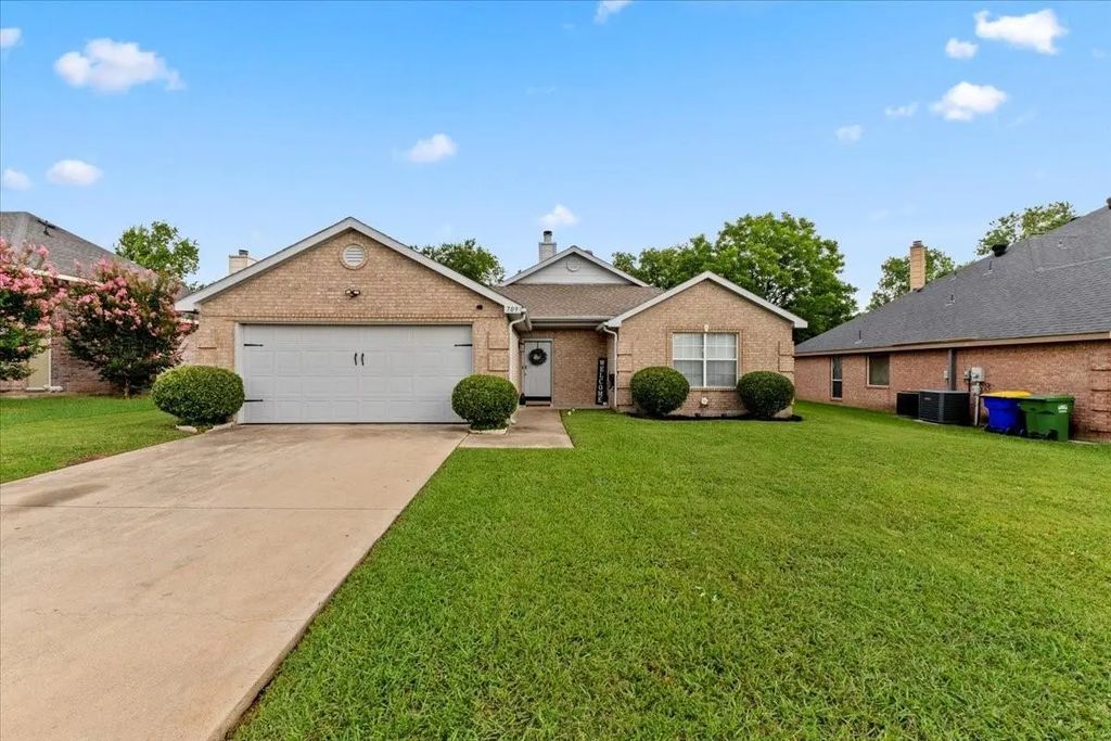 709 Grandview Avenue, Seagoville