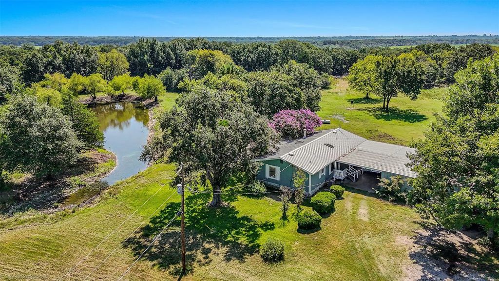 9778 County Road 353, Terrell