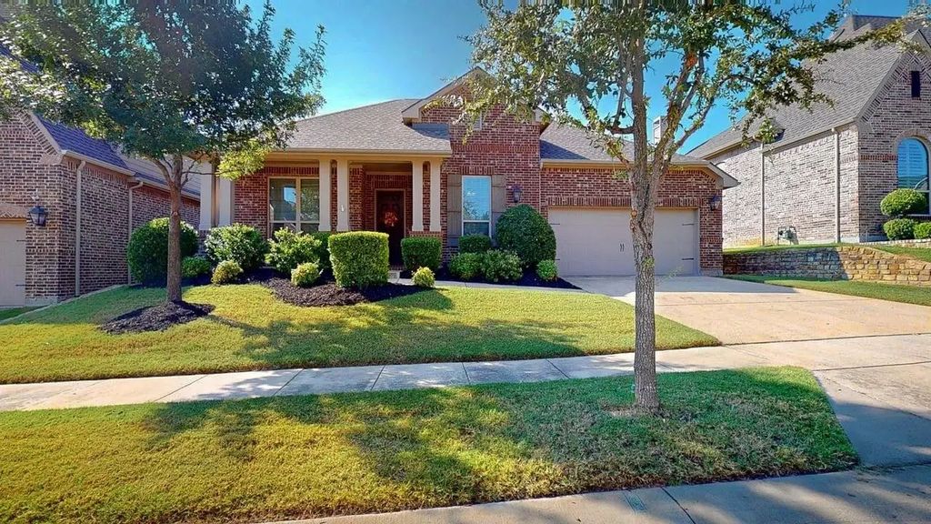 1404 Pitaya Drive, Lantana