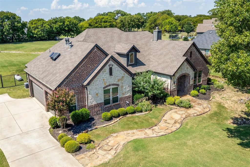 650 Cypress Point Drive, Gunter