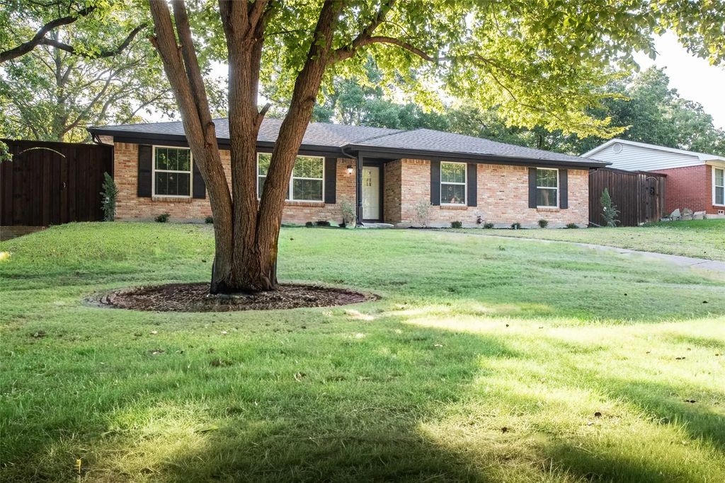 2020 Greenbriar Lane, Plano