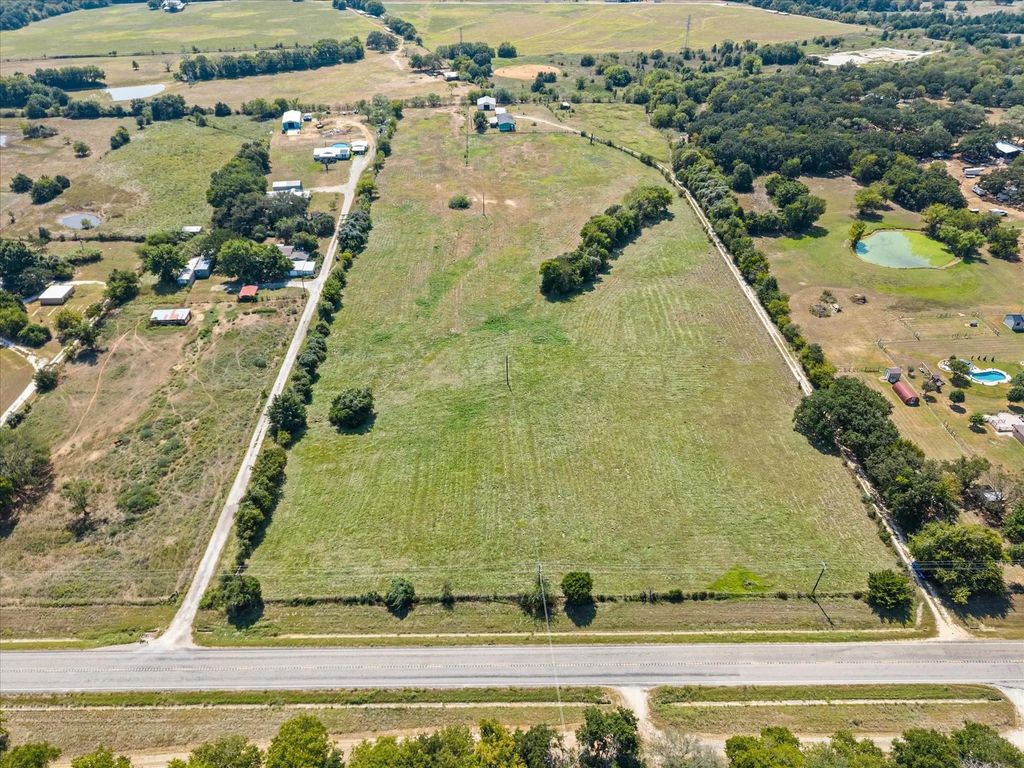 6572 Fm 3136, Alvarado