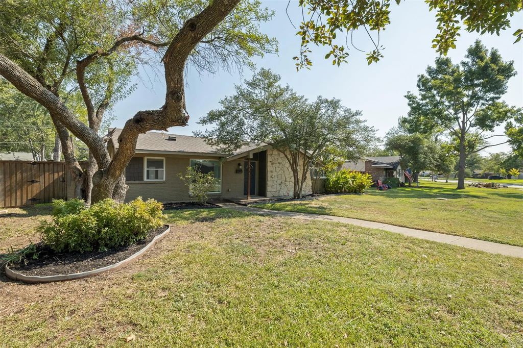 1003 Wake Drive, Richardson