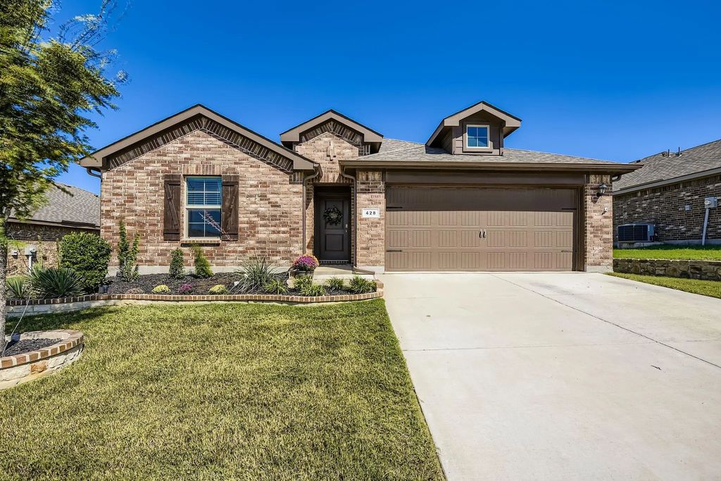 428 Foxhunter Street, Fort Worth