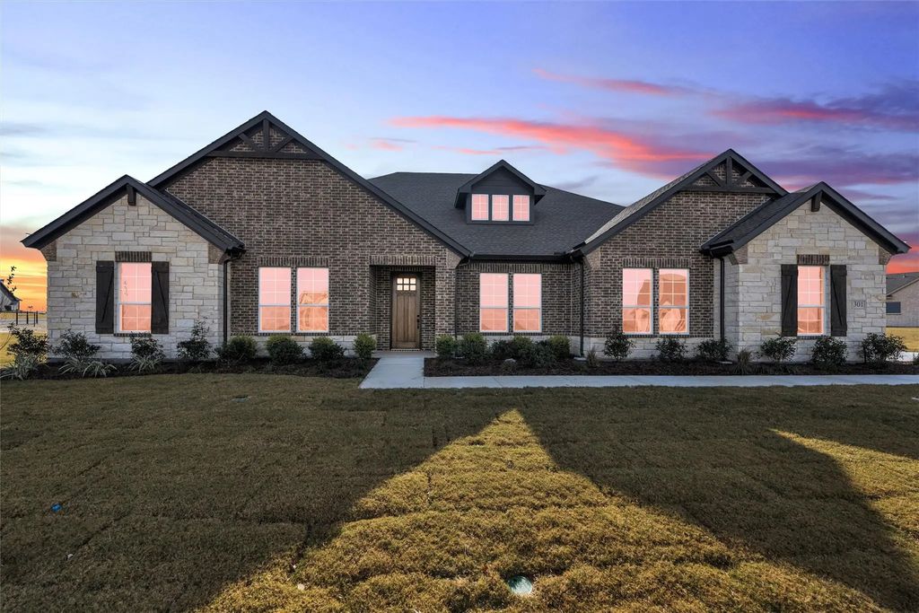 301 Texas Sage Trail, Weatherford