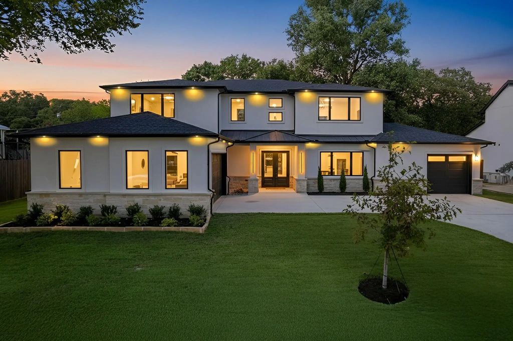 2912 Sutton Place, Southlake
