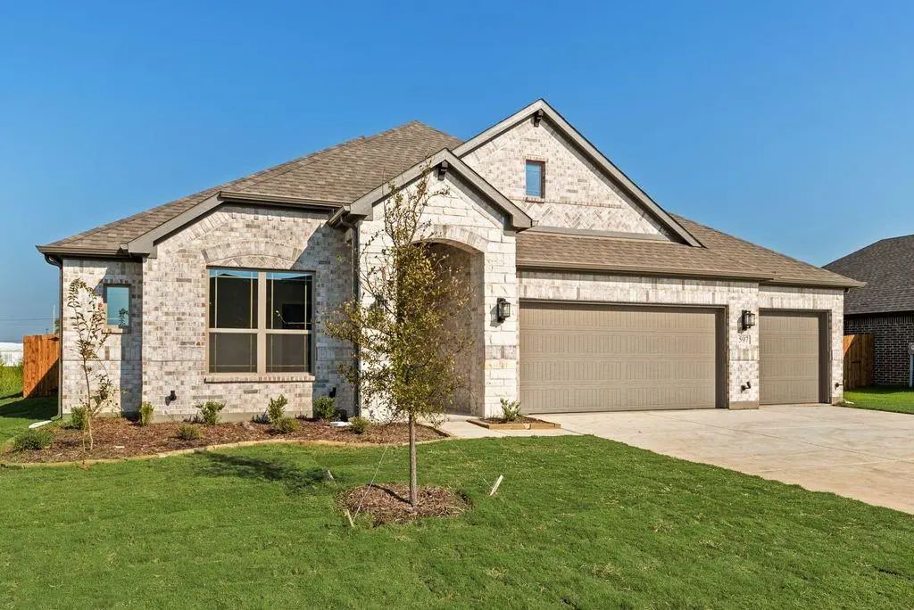 597 Mbs Way, Pilot Point