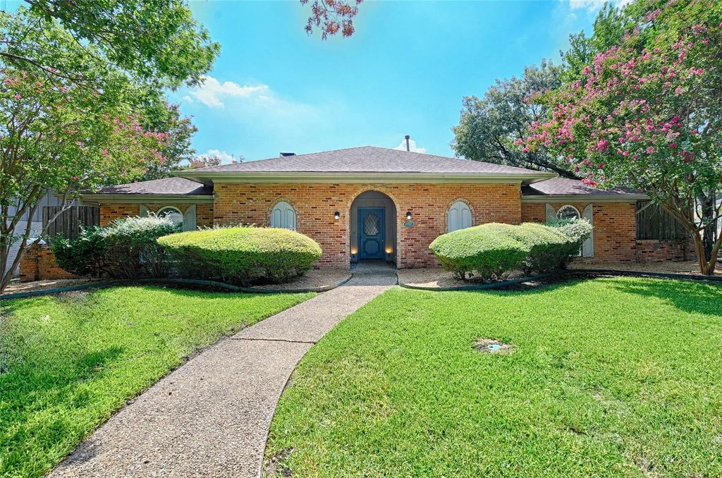 2320 Kidwell Circle, Plano