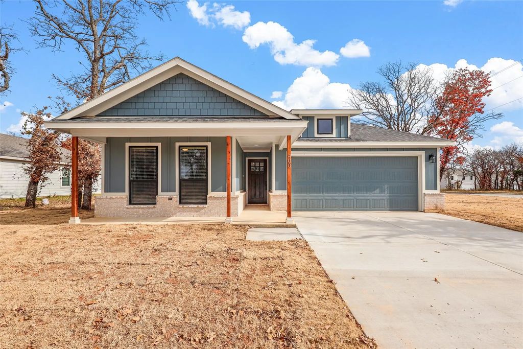 457 Peace Lily Way, Tolar