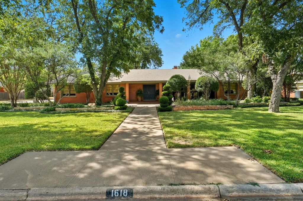1618 Elmwood Drive, Abilene