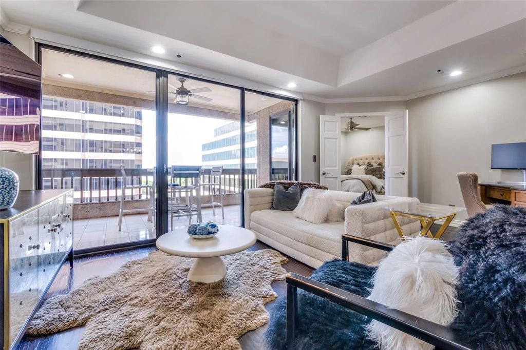 5909 Luther Lane 900, Dallas