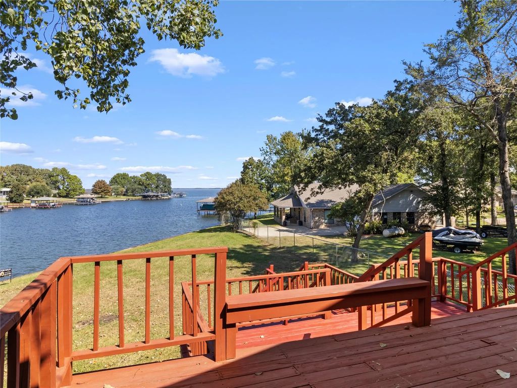 134 Knights Circle, Streetman