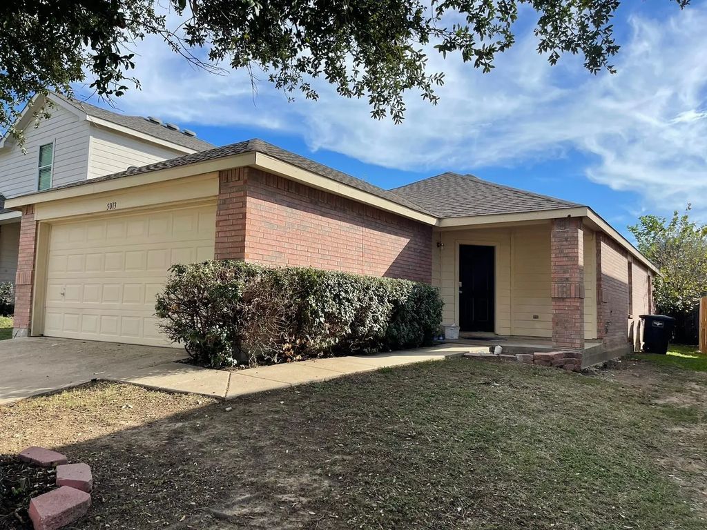 5013 Waterford Drive, Fort Worth
