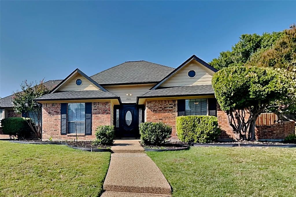 1521 Geneva Lane, Plano