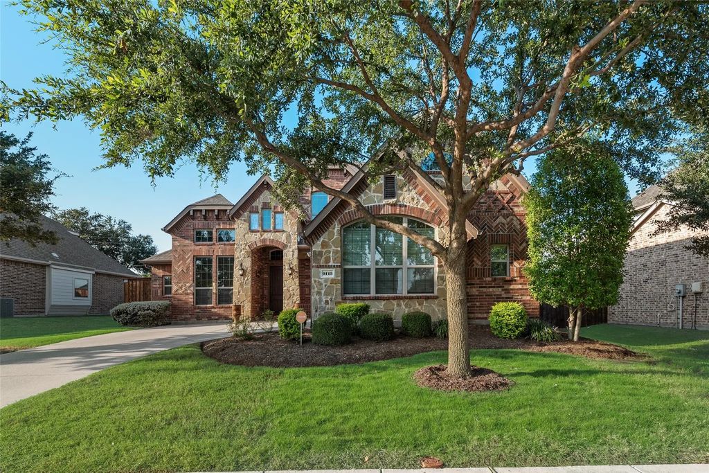 9113 Canyon Creek Drive, Rowlett