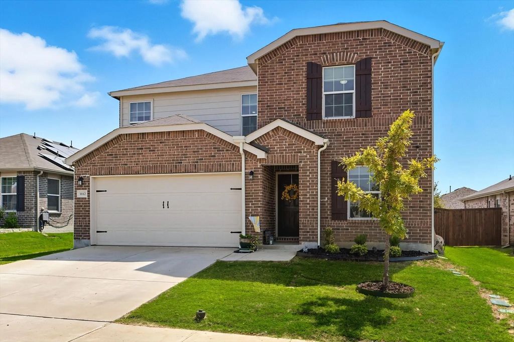 1112 Waggoner Drive, Aubrey