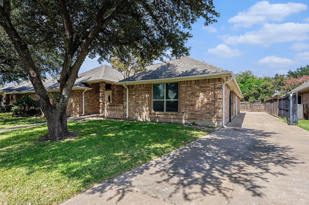 6807 Glen Dale Drive, Arlington