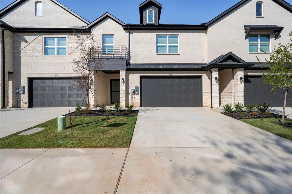 524 Marbella Drive, Arlington