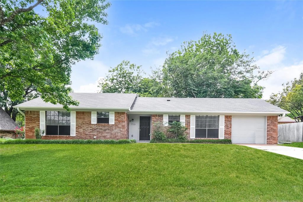710 Adams Drive, Crandall