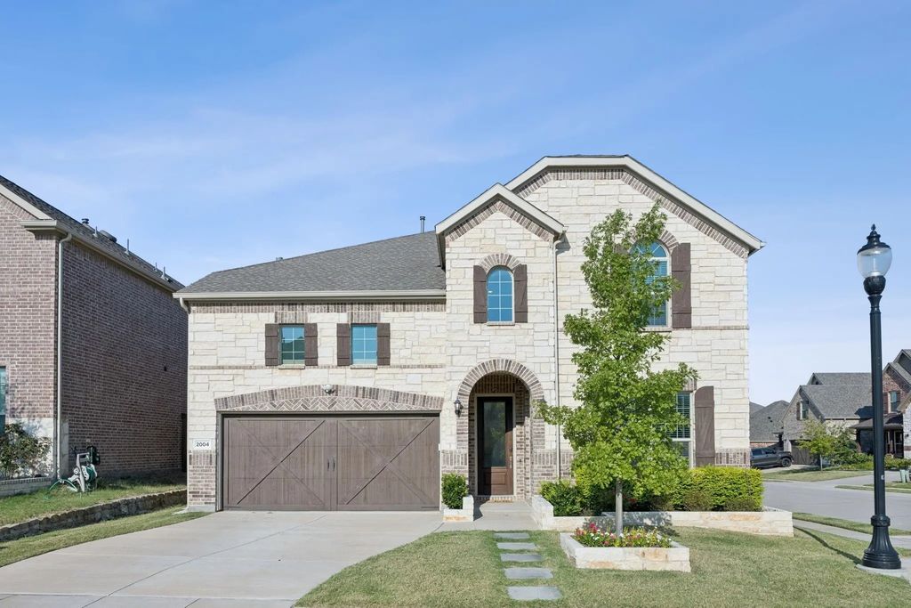 2004 Creekridge Drive, Lewisville