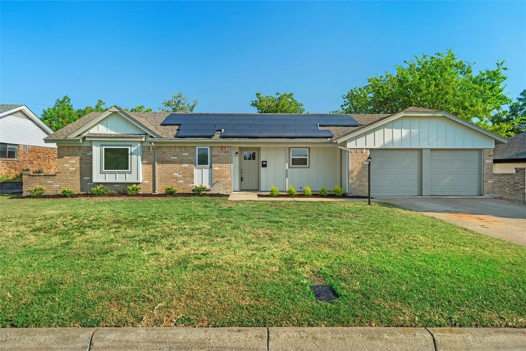 3412 Walton Avenue, Fort Worth