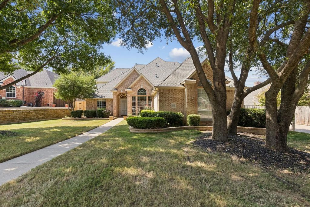 6602 Charleston Drive, Colleyville
