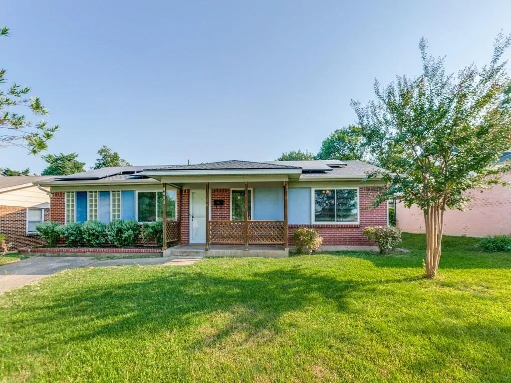 8655 Ashcroft Avenue, Dallas