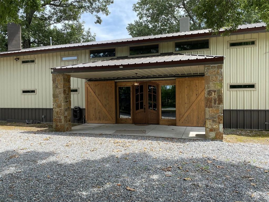 1516 Ball Road, Humnoke
