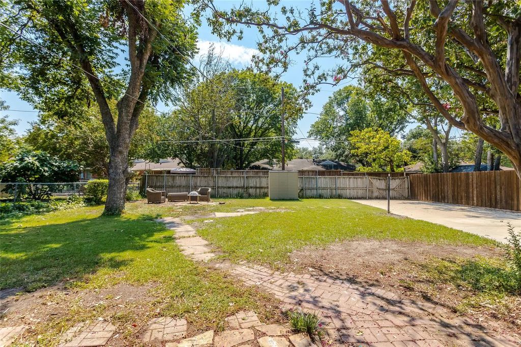 530 Shirley Court, Richardson