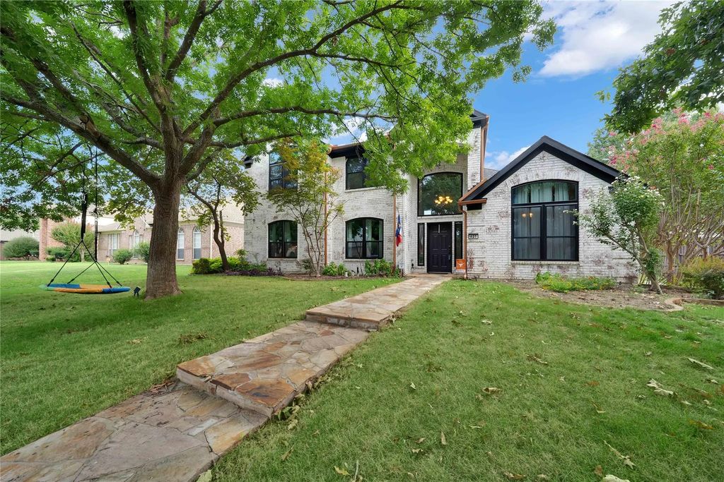 427 Halifax Drive, Coppell