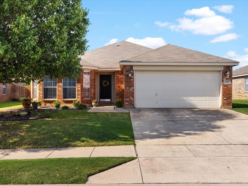 11912 Shine Avenue, Rhome