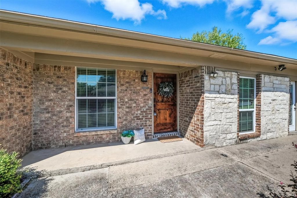 5933 Jackie Terrace, Watauga