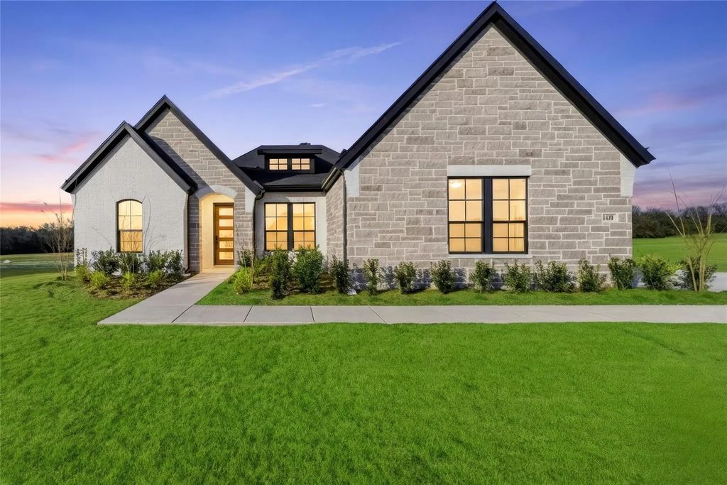 1430 Julian Drive, Van Alstyne