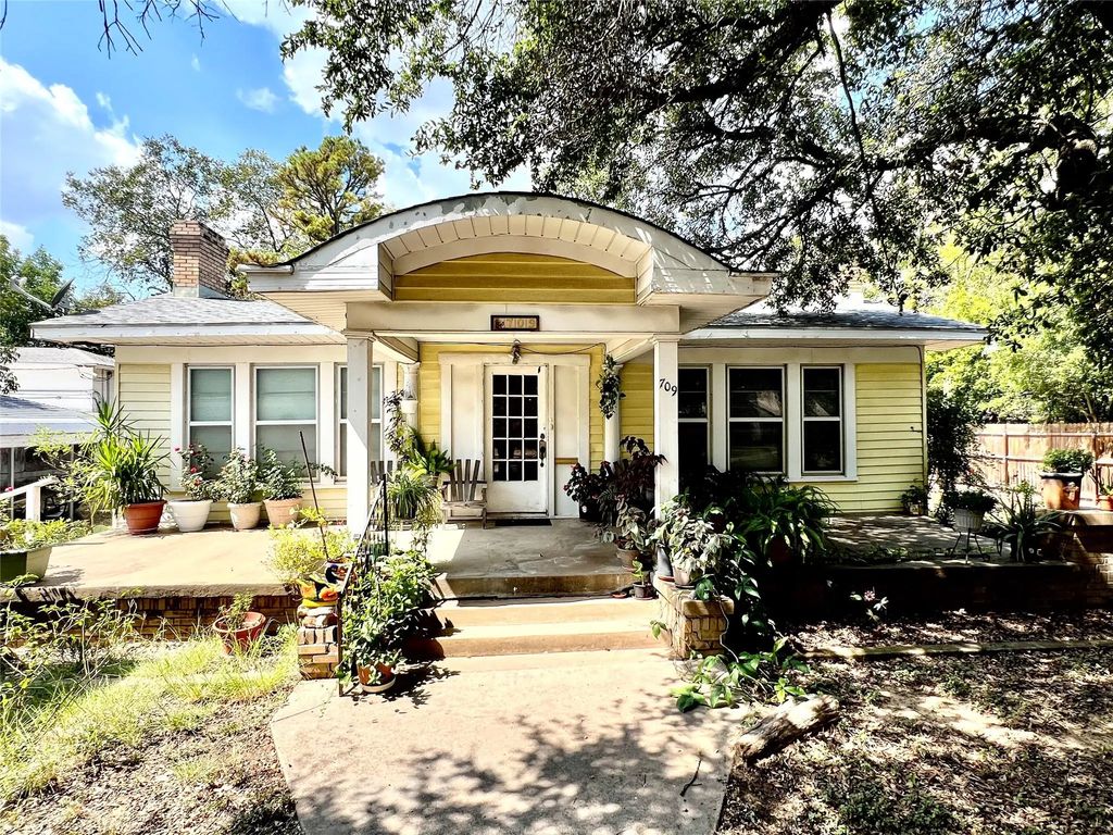 709 S Seaman Street, Eastland
