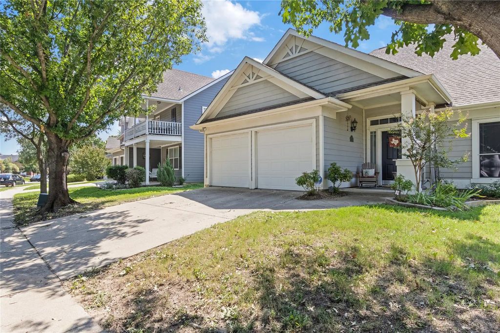 10012 Maple Drive, Providence Village