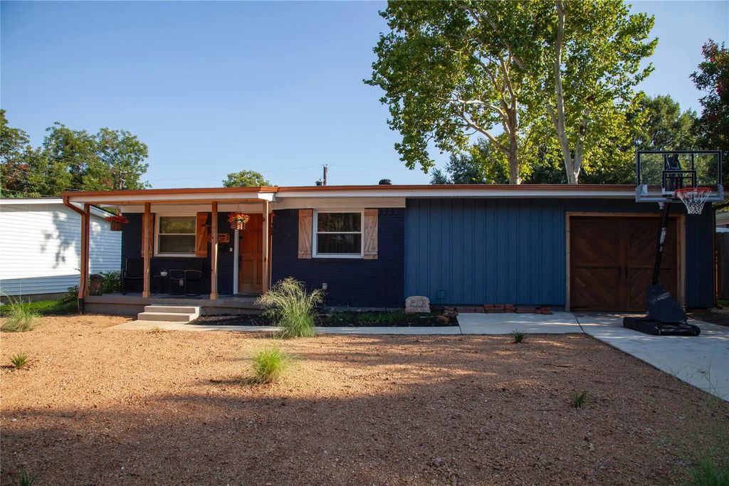 1215 Danville Drive, Richardson