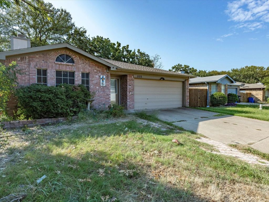 1105 Stone Creek Drive, Mansfield