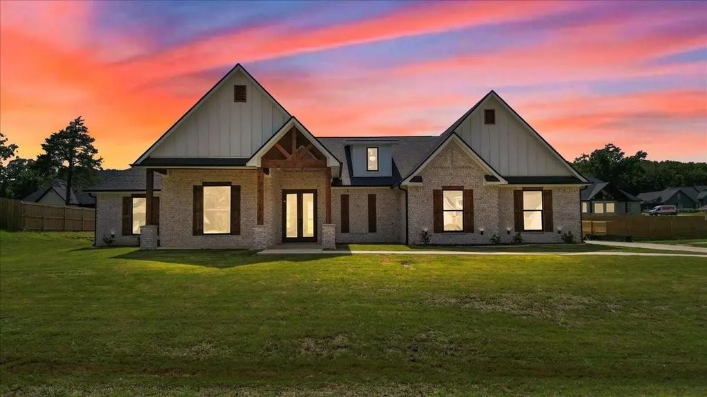 14604 Woodland Creek, Tyler