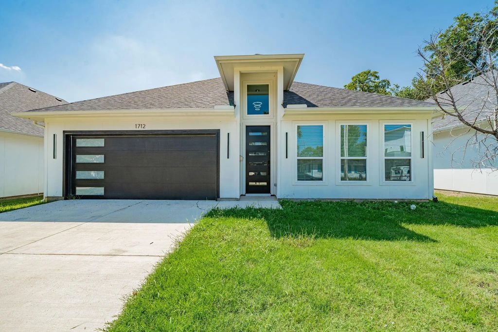 1712 Kraft Street, Dallas