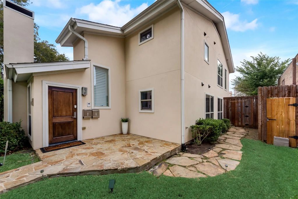 4973 Thunder Road B, Dallas