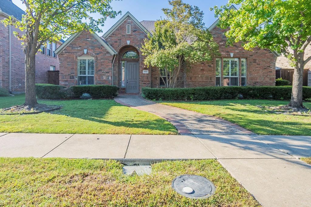 2503 April Sound Lane, Frisco