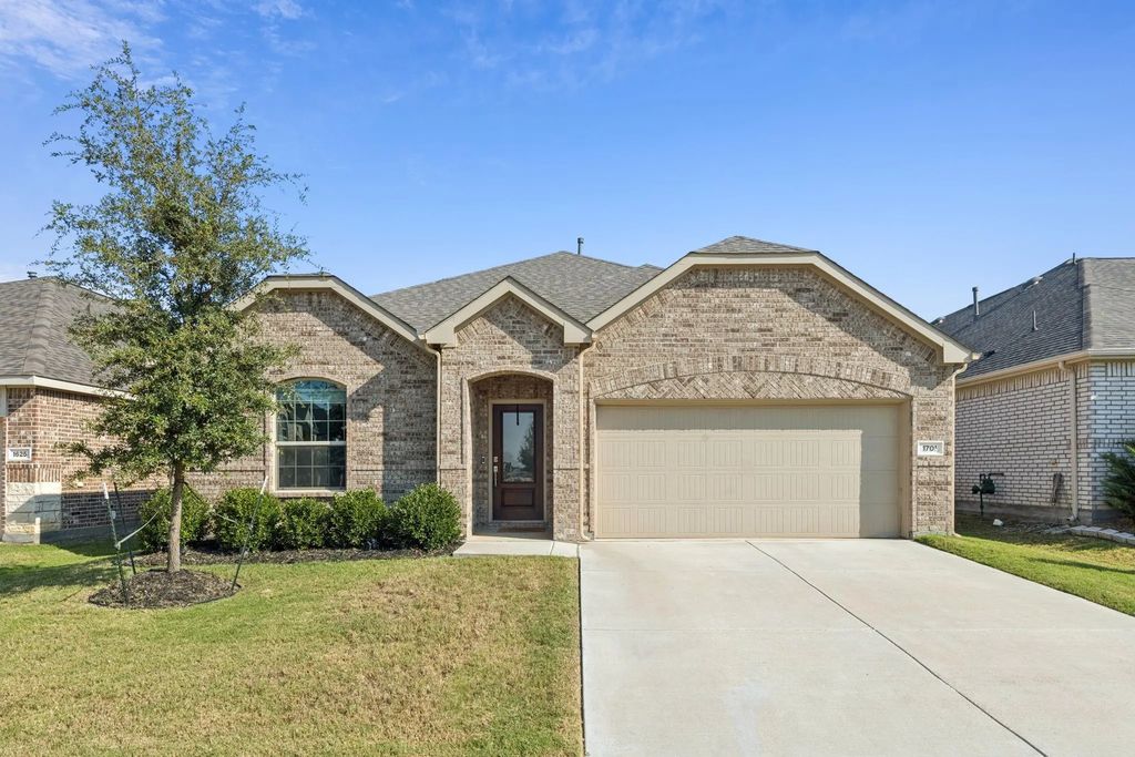 1701 Lake Grove Drive, Little Elm