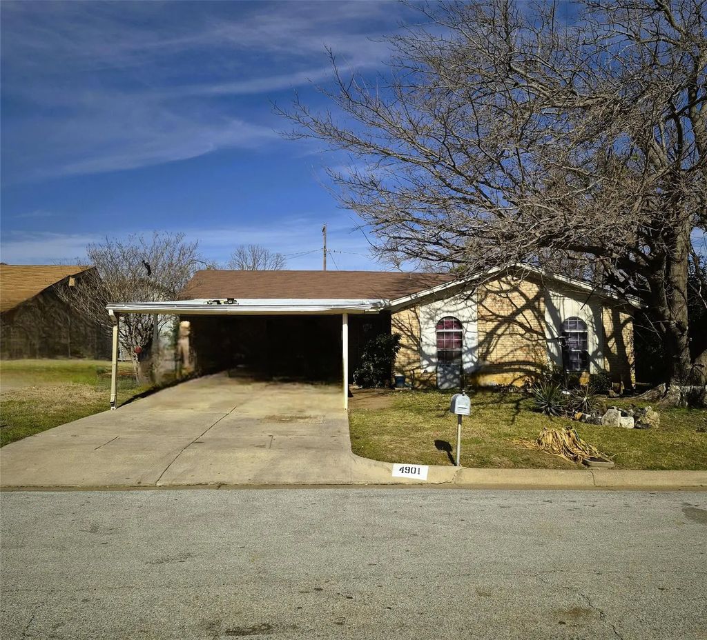 4901 Richardson Street, Fort Worth